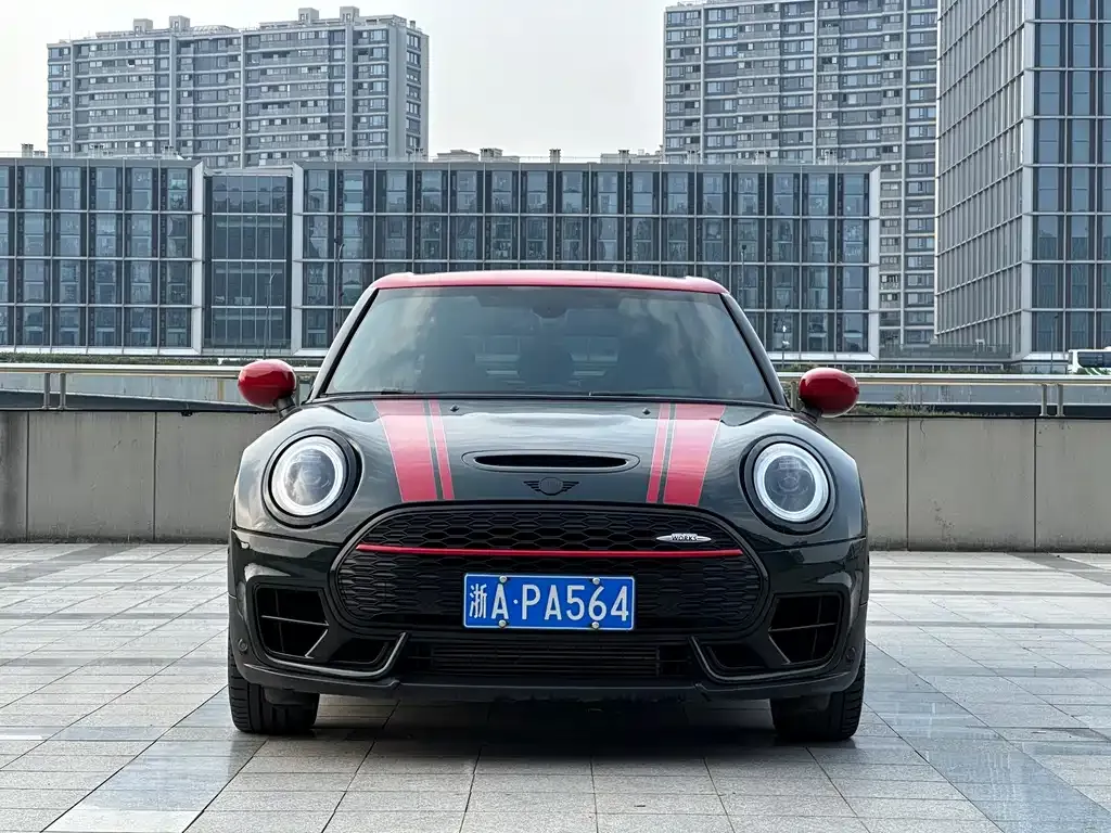 MINI Clubman JCW — фото 5