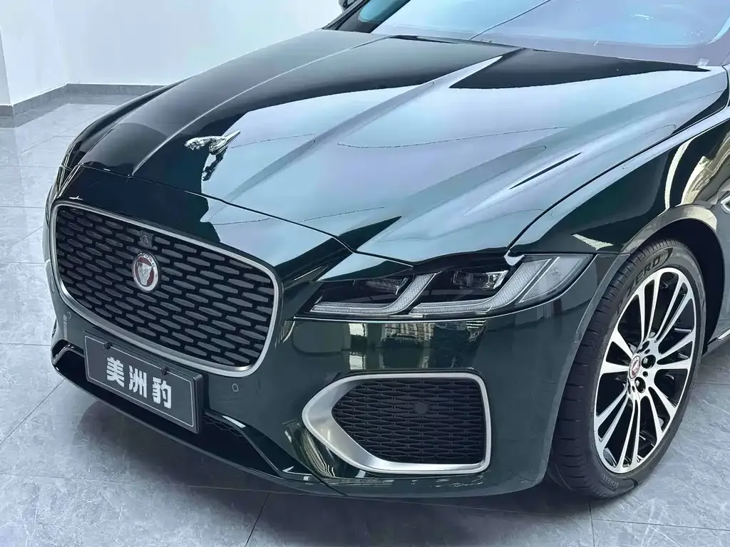 Jaguar XFL — фото 6