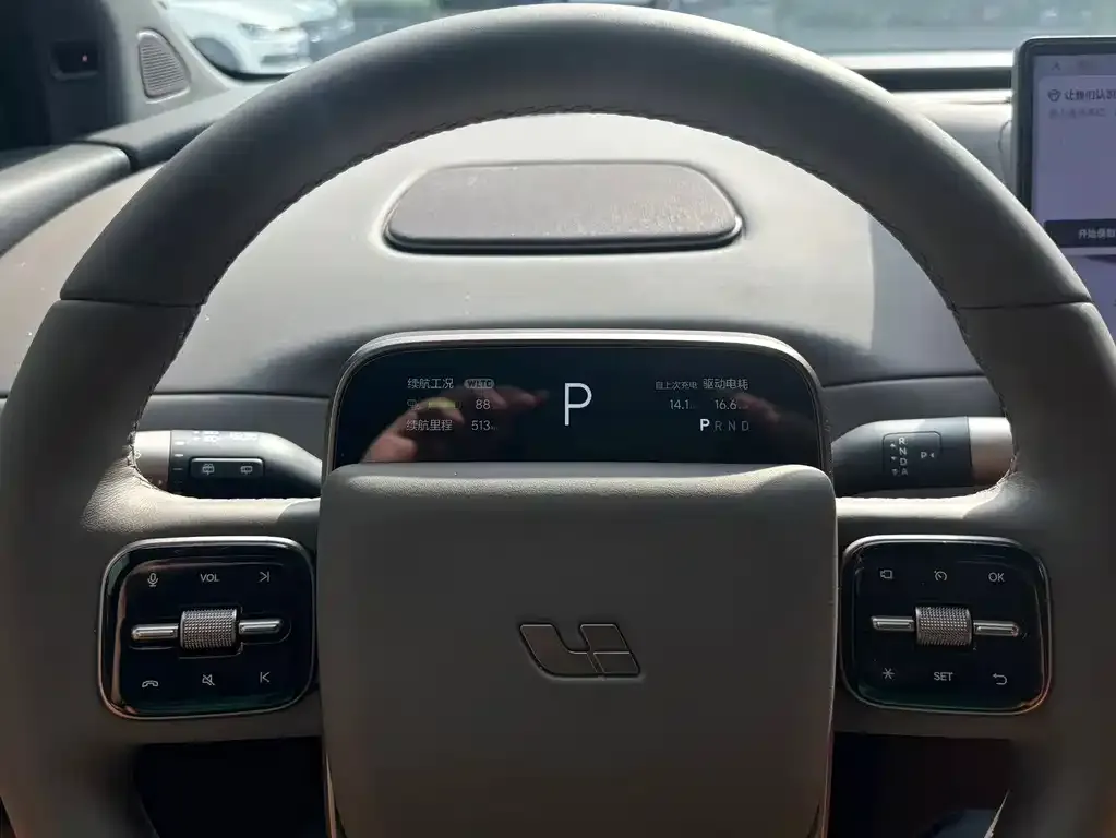 Li Auto Li i8 — фото 2