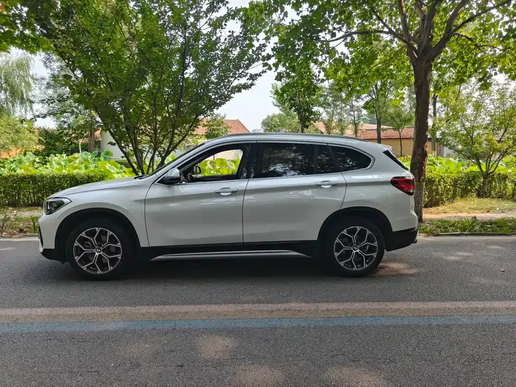 BMW X1 — фото 2
