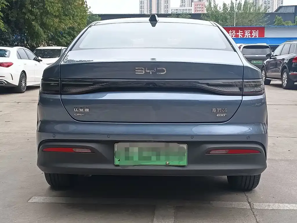 BYD Seal 05 DM-i — фото 6