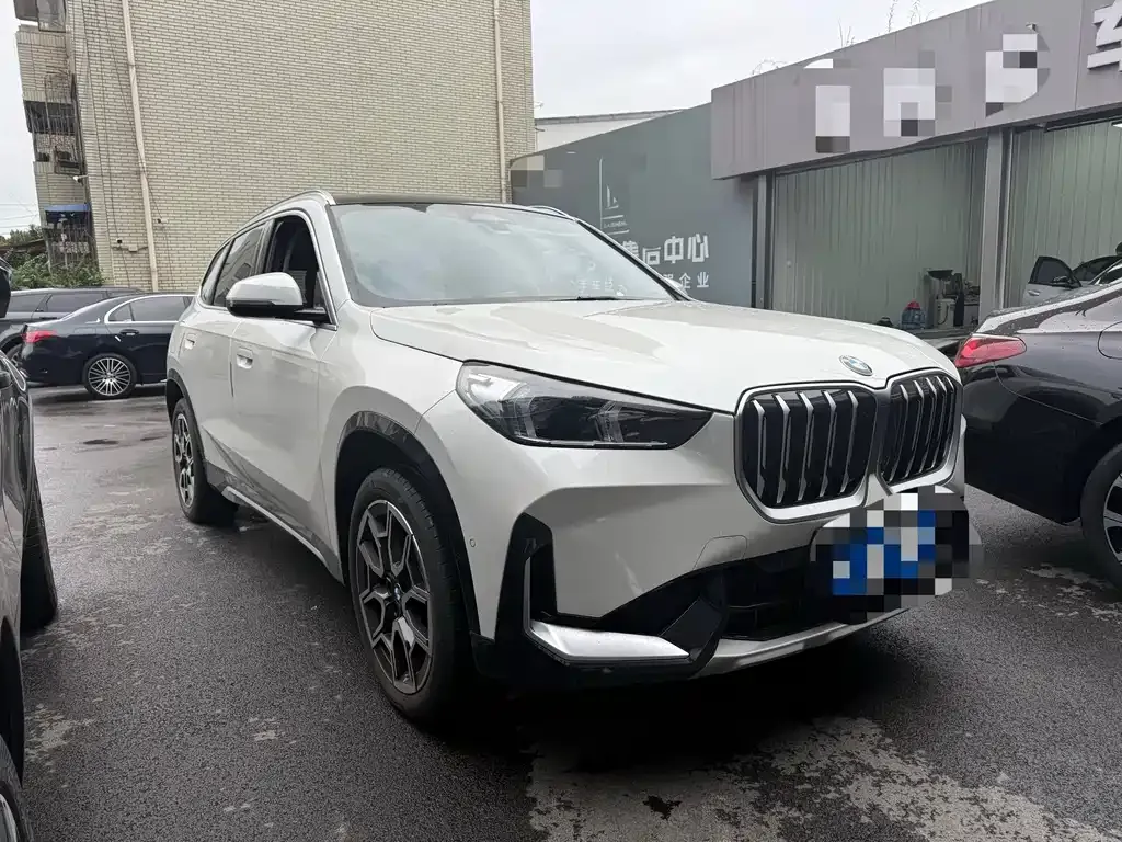 BMW X1 — фото 2