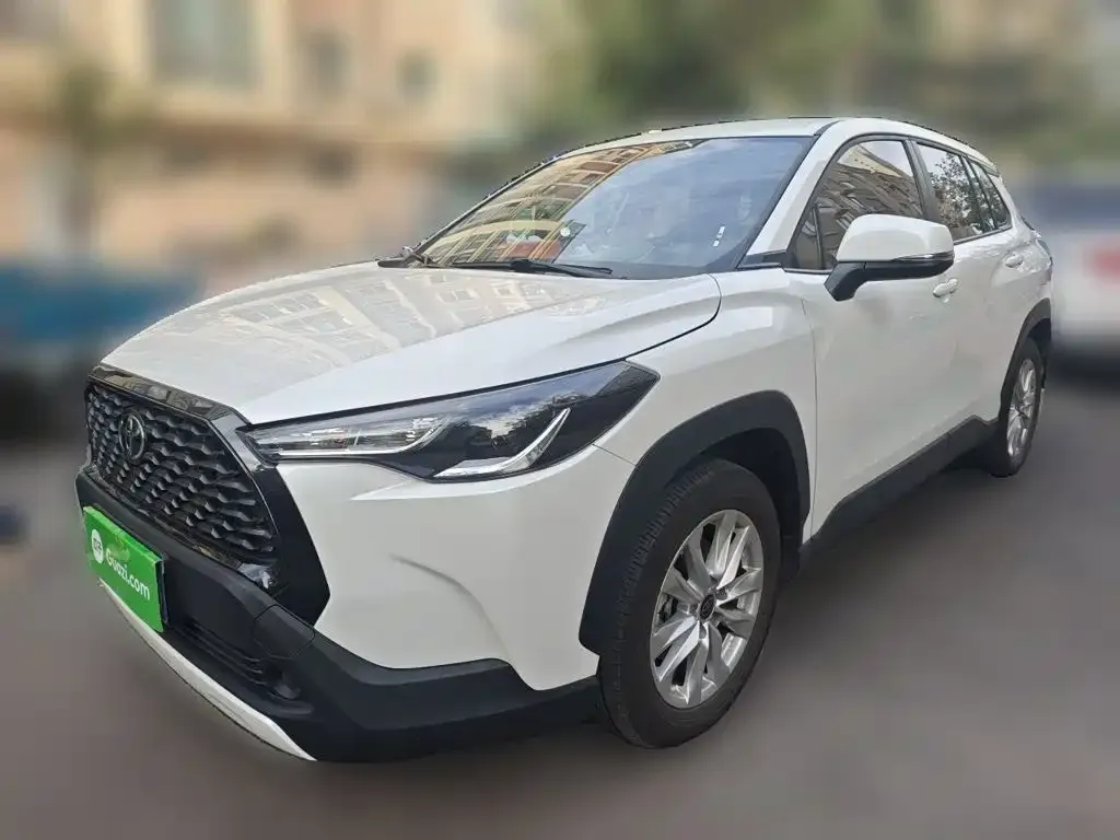 Toyota Corolla Cross — фото 1