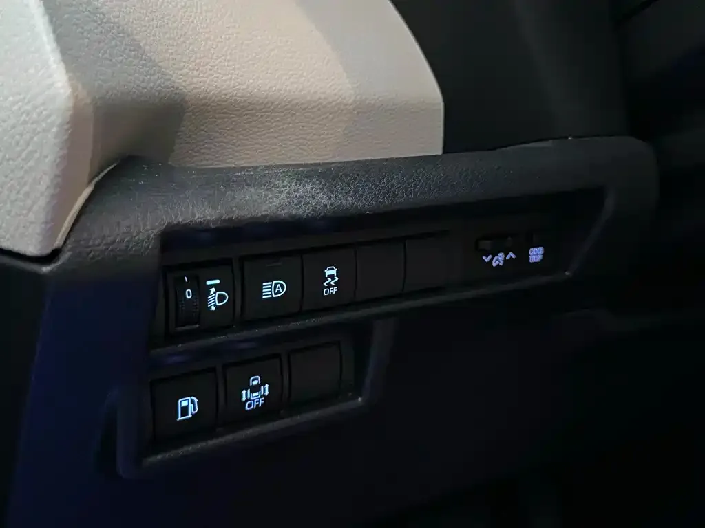 Toyota Sienna — фото 2