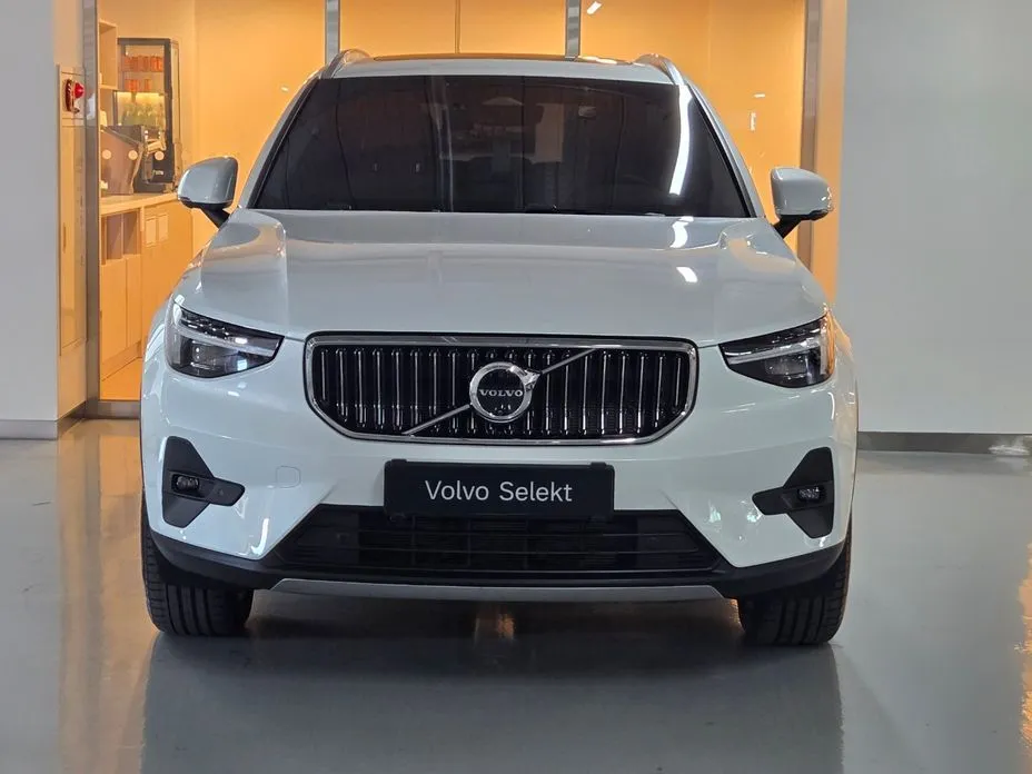 Volvo XC40 — фото 2