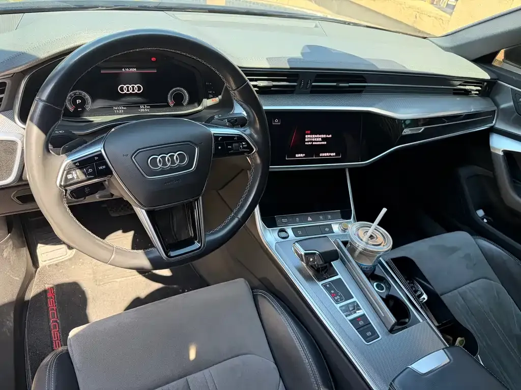 Audi A6L — фото 2
