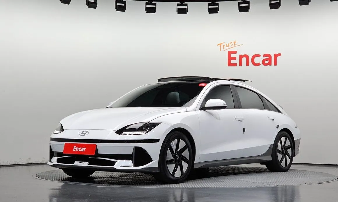 Hyundai Ioniq6 — фото 1