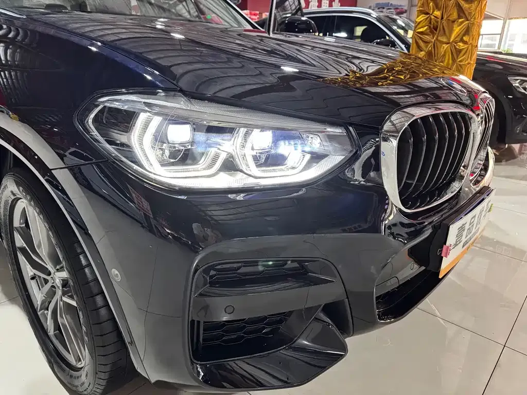 BMW X3 — фото 10