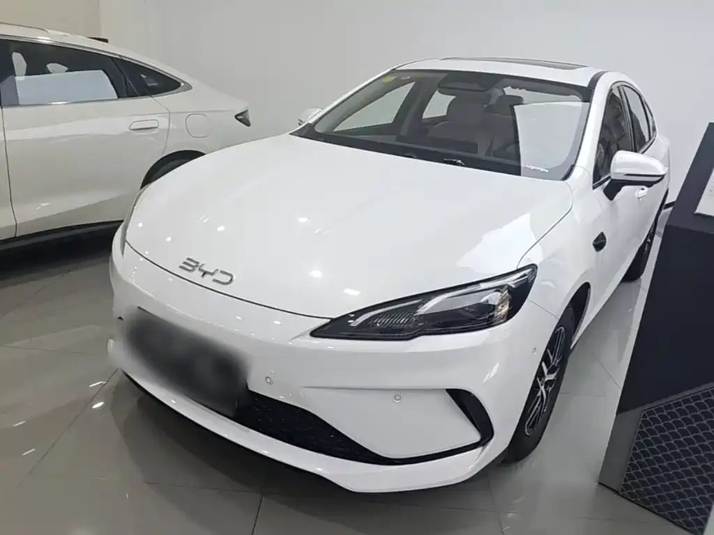 BYD Seal 05 DM-i — фото 1