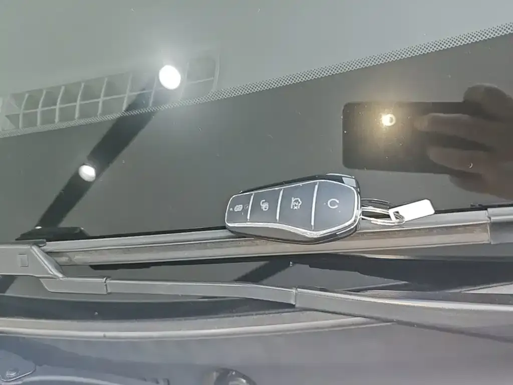 BYD Seal 05 DM-i — фото 7