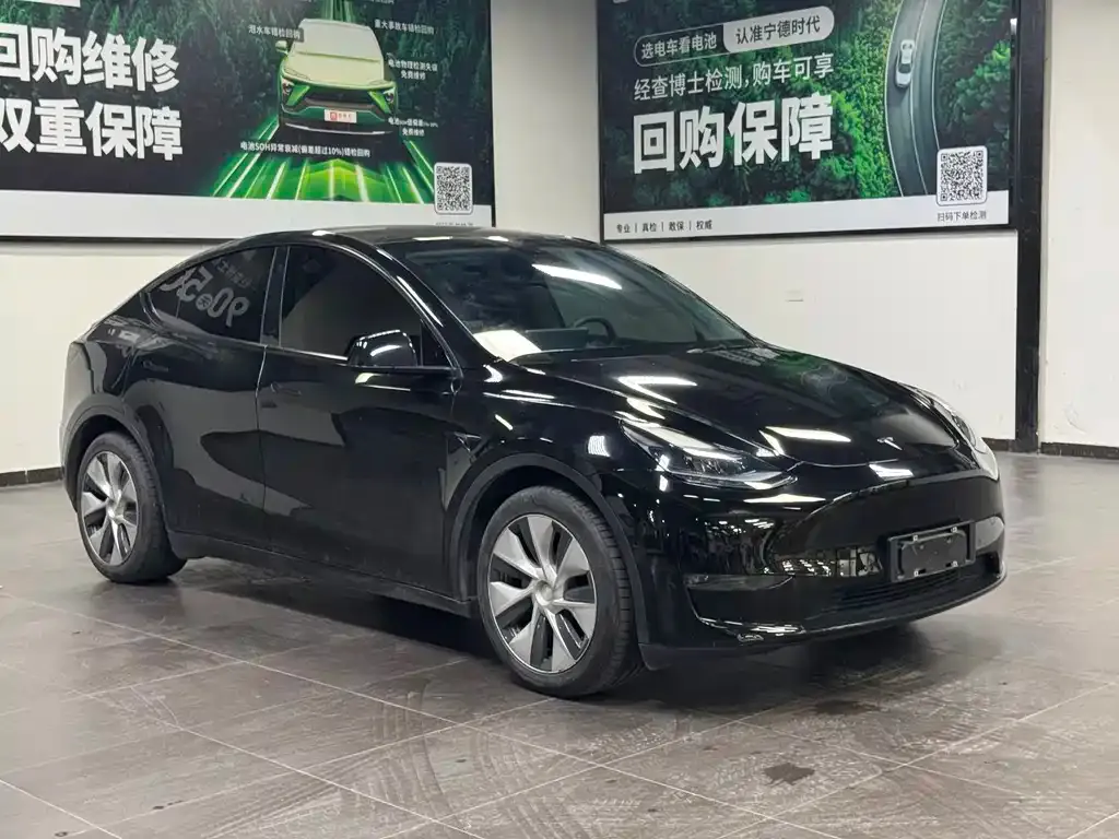 Tesla Model Y — фото 7