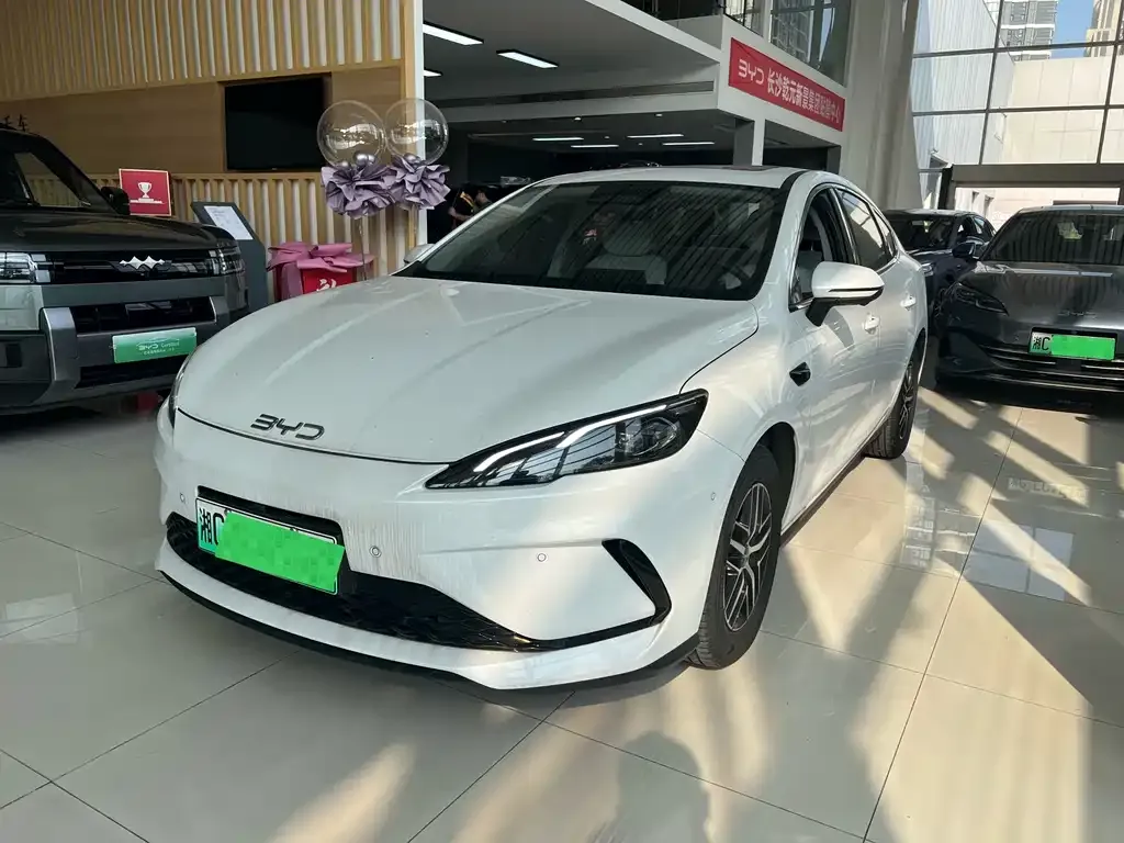 BYD Seal 05 DM-i — фото 4