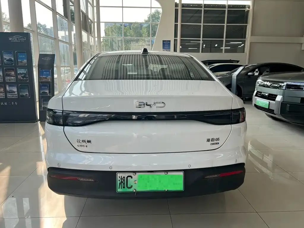BYD Seal 05 DM-i — фото 2