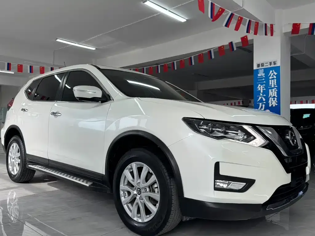 Nissan X-Trail — фото 10