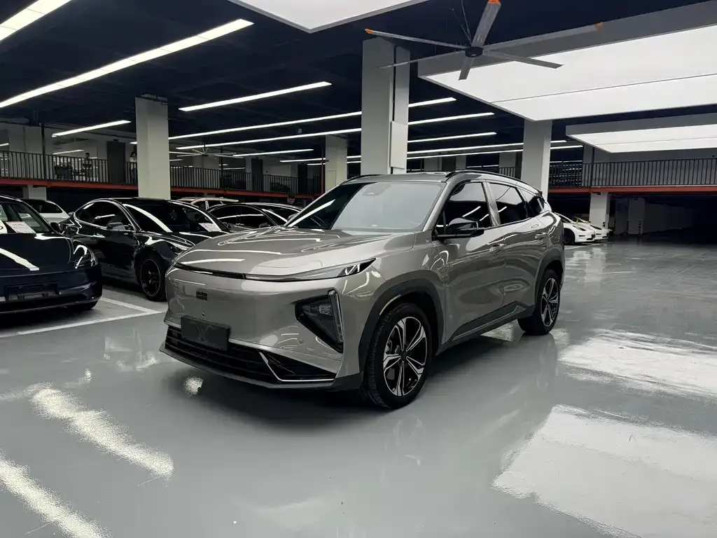 Geely Galaxy L7 — фото 1