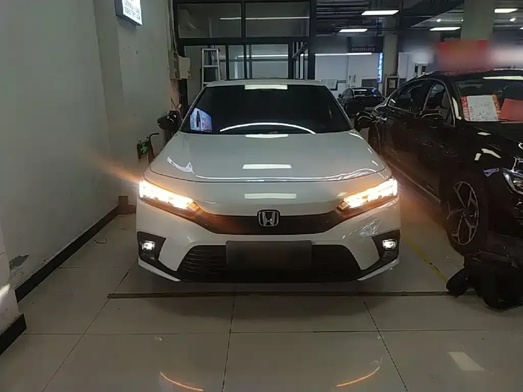 Honda Civic — фото 4
