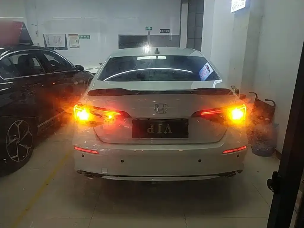 Honda Civic — фото 6