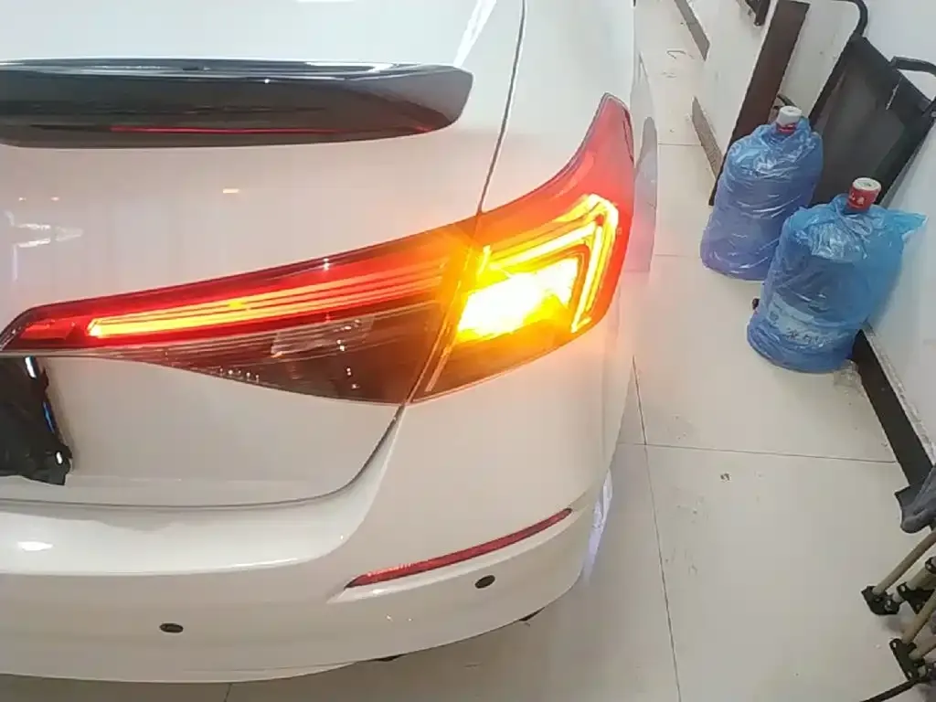 Honda Civic — фото 3