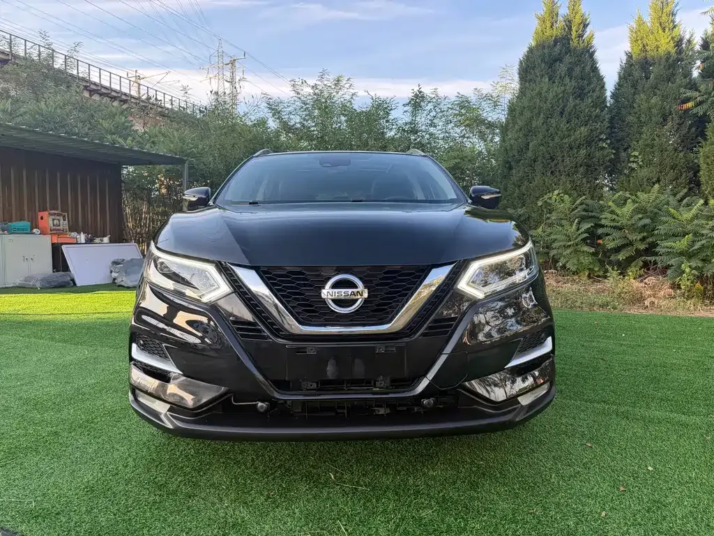 Nissan Qashqai — фото 10