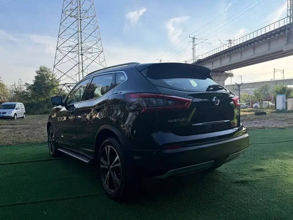 Nissan Qashqai — фото 5
