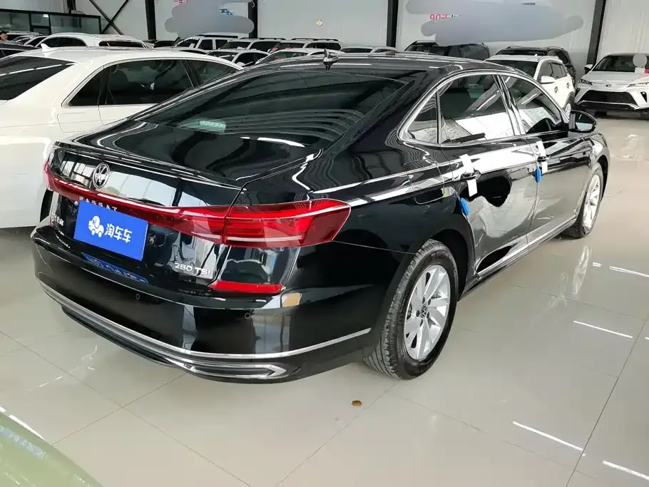 Volkswagen Passat — фото 10