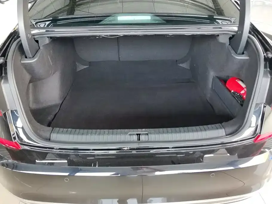 Volkswagen Passat — фото 5