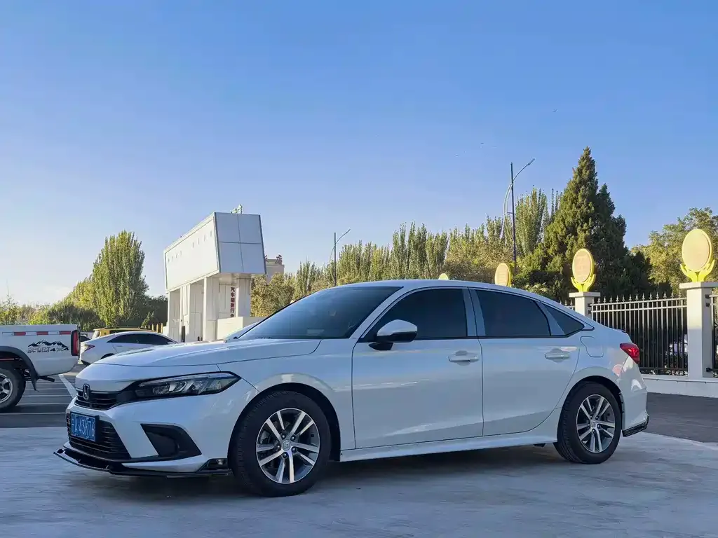Honda Civic — фото 1