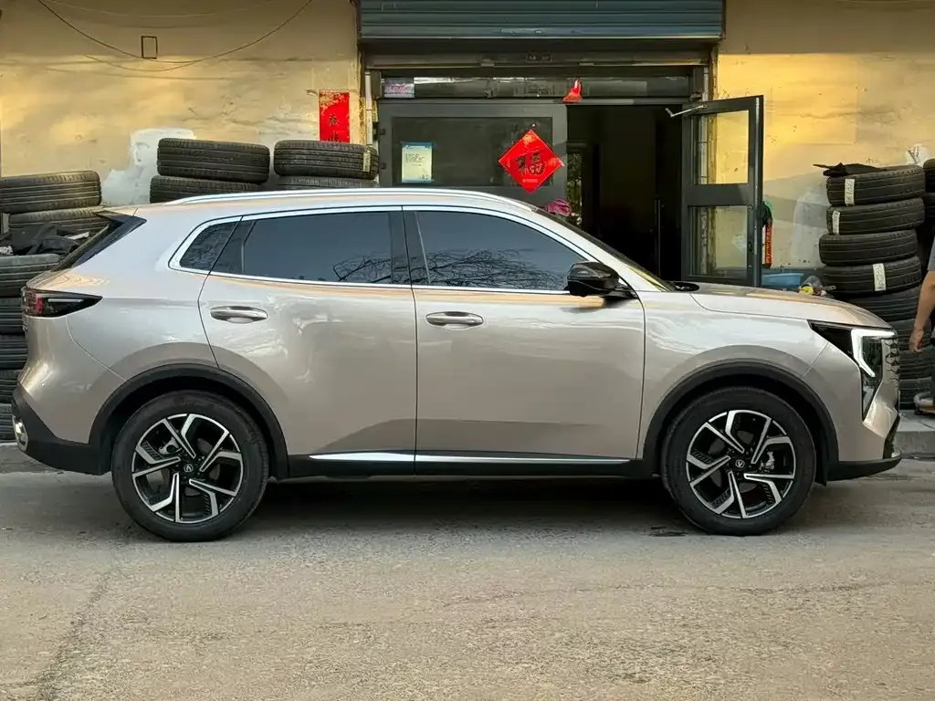Changan CS55PLUS — фото 4
