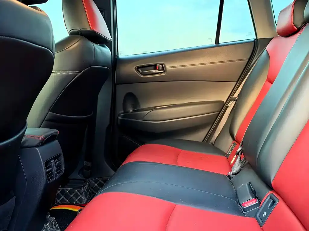 Toyota Corolla Cross — фото 2