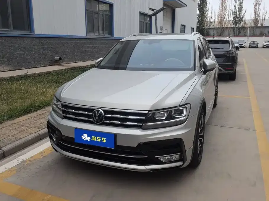 Volkswagen Tiguan L — фото 8