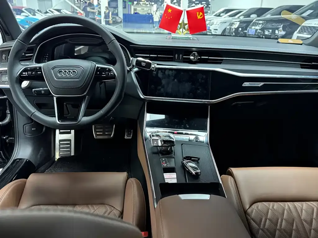 Audi A6L — фото 4