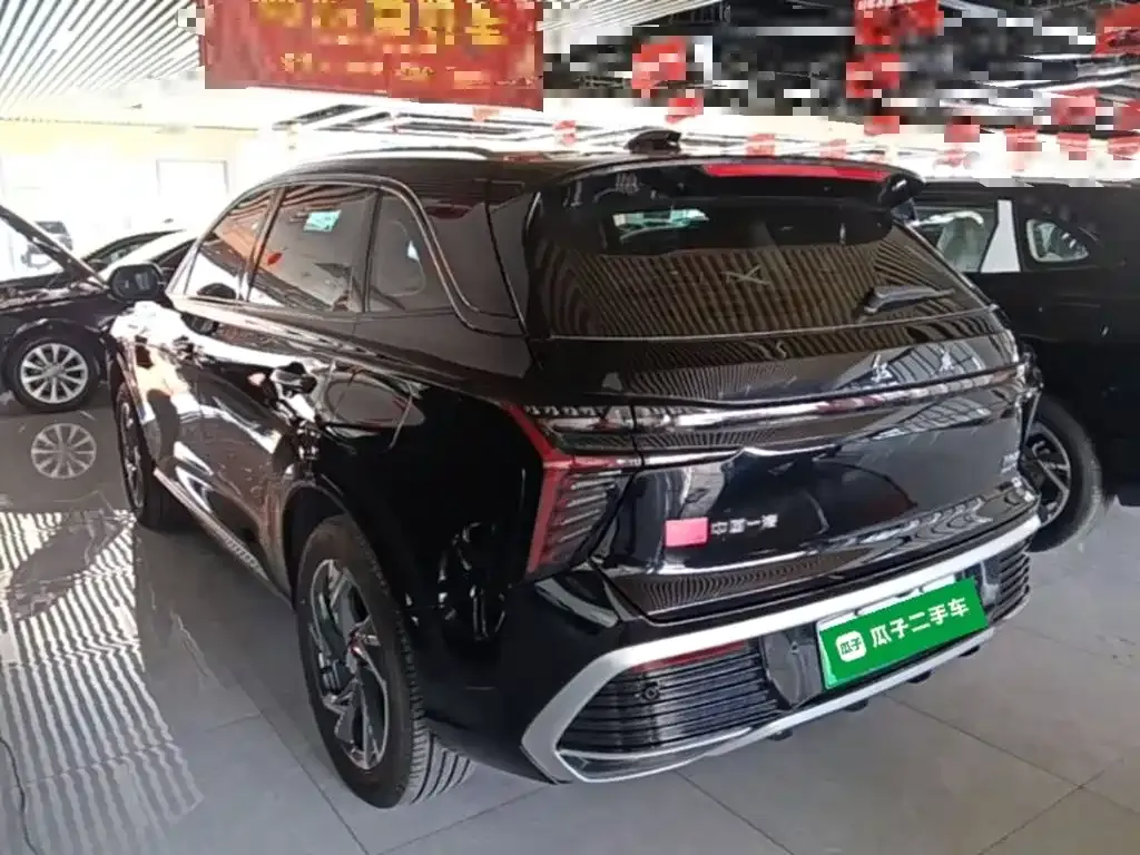 Hongqi HS3 PHEV — фото 8