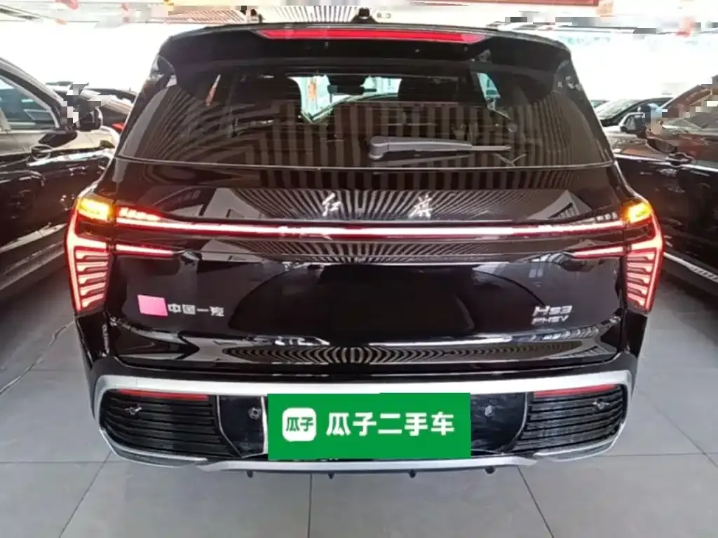 Hongqi HS3 PHEV — фото 10