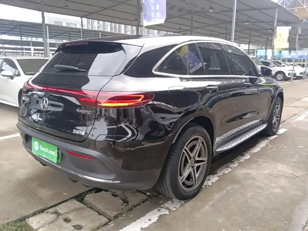 Mercedes-Benz EQC — фото 5
