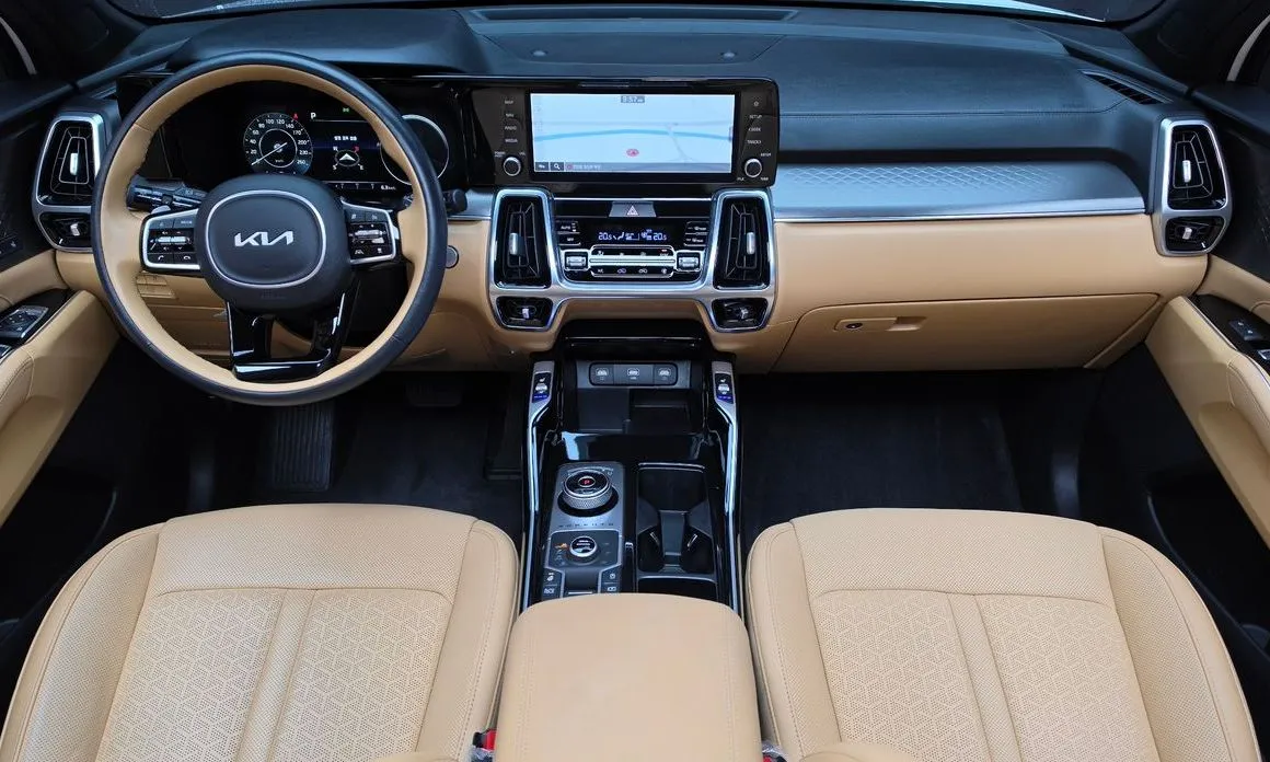 Kia Sorento — фото 6