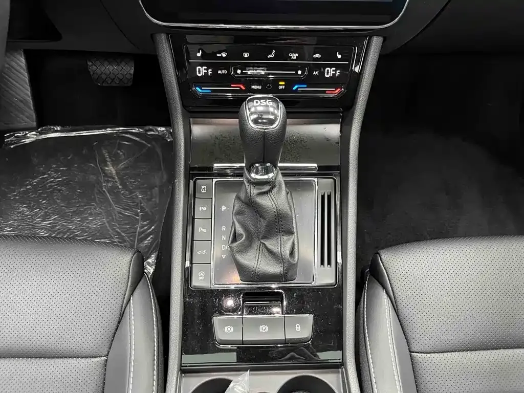 Skoda Superb — фото 6