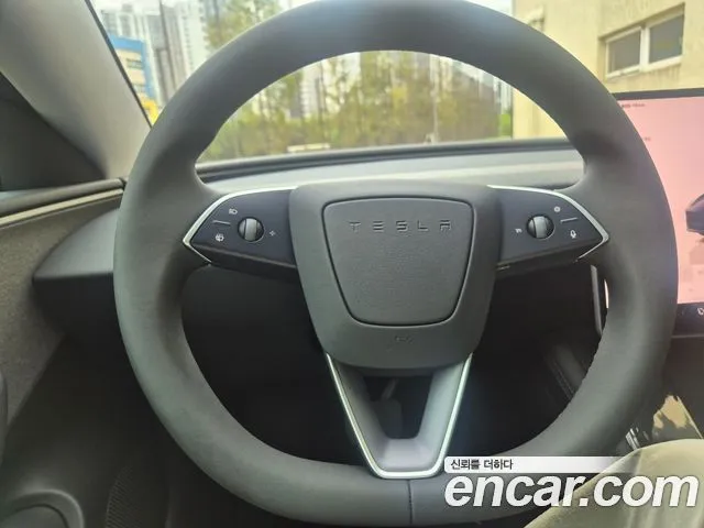 Tesla Model 3 — фото 2