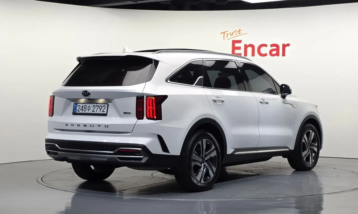 Kia Sorento — фото 5