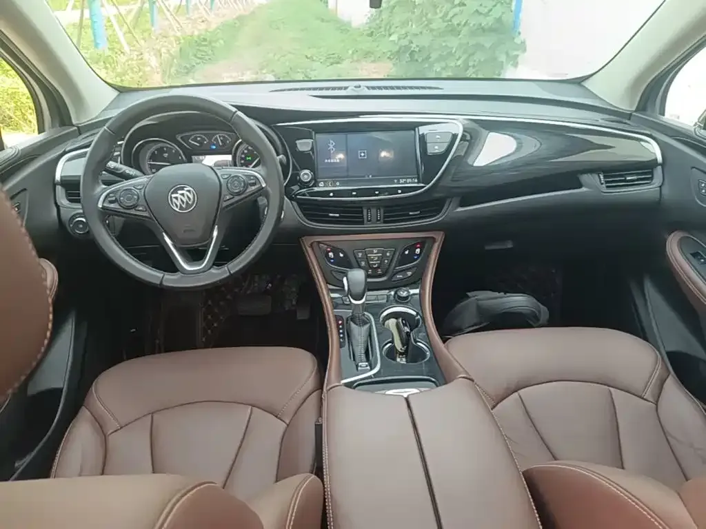 Buick Envision Plus — фото 8