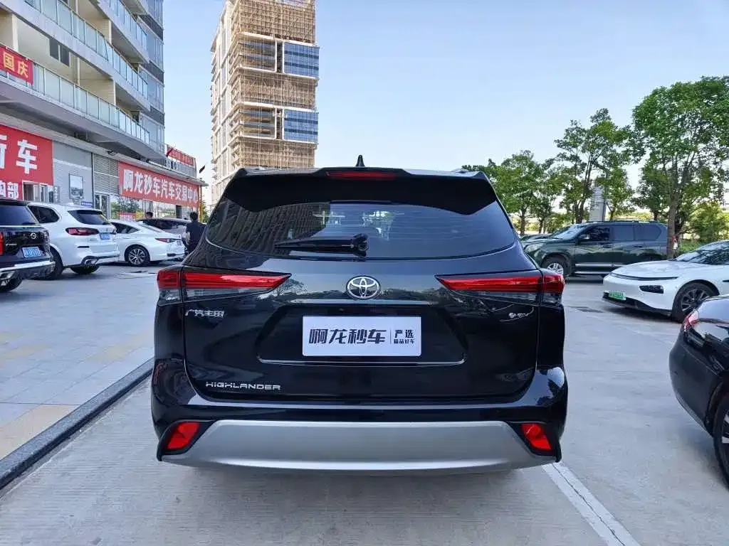 Toyota Highlander — фото 5
