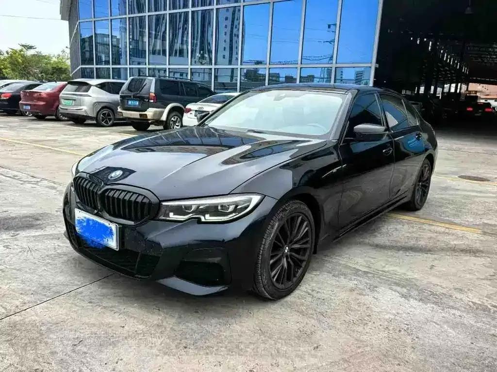 BMW 3 Series — фото 1
