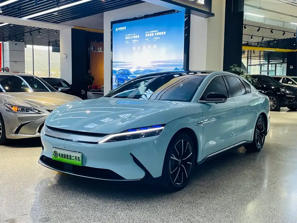 BYD Han — фото 1