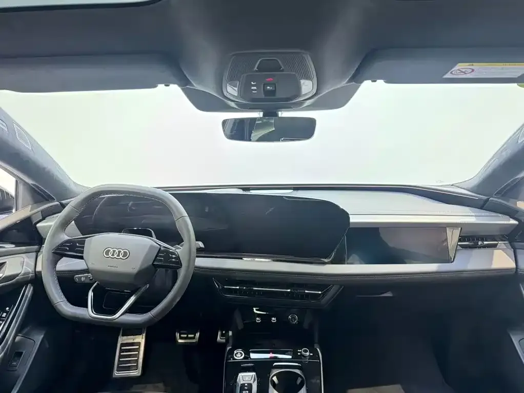 Audi A6L e-tron — фото 3