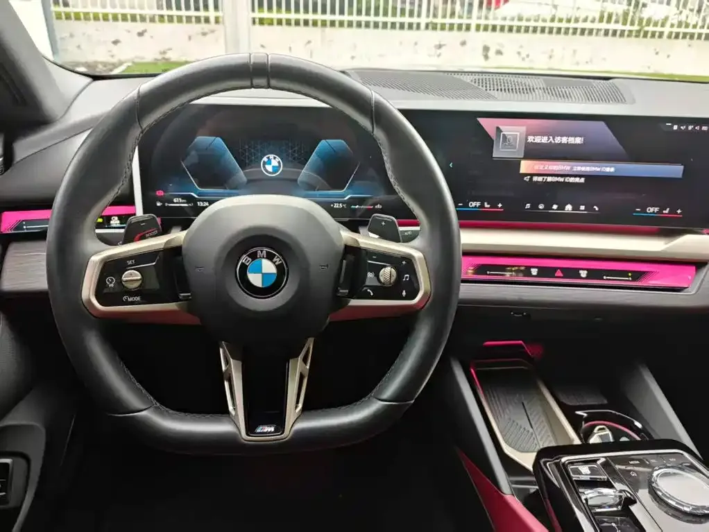 BMW 5 Series — фото 4