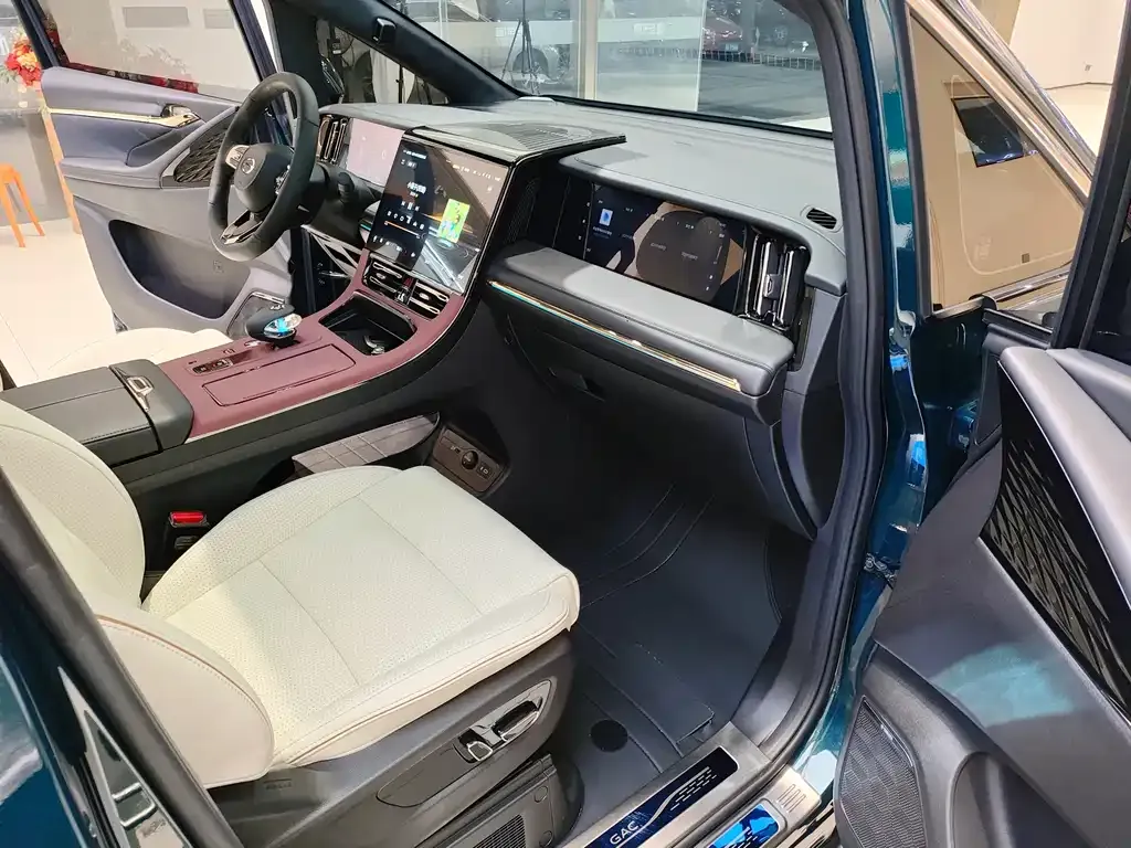 GAC Motor Trumpchi E9 — фото 6