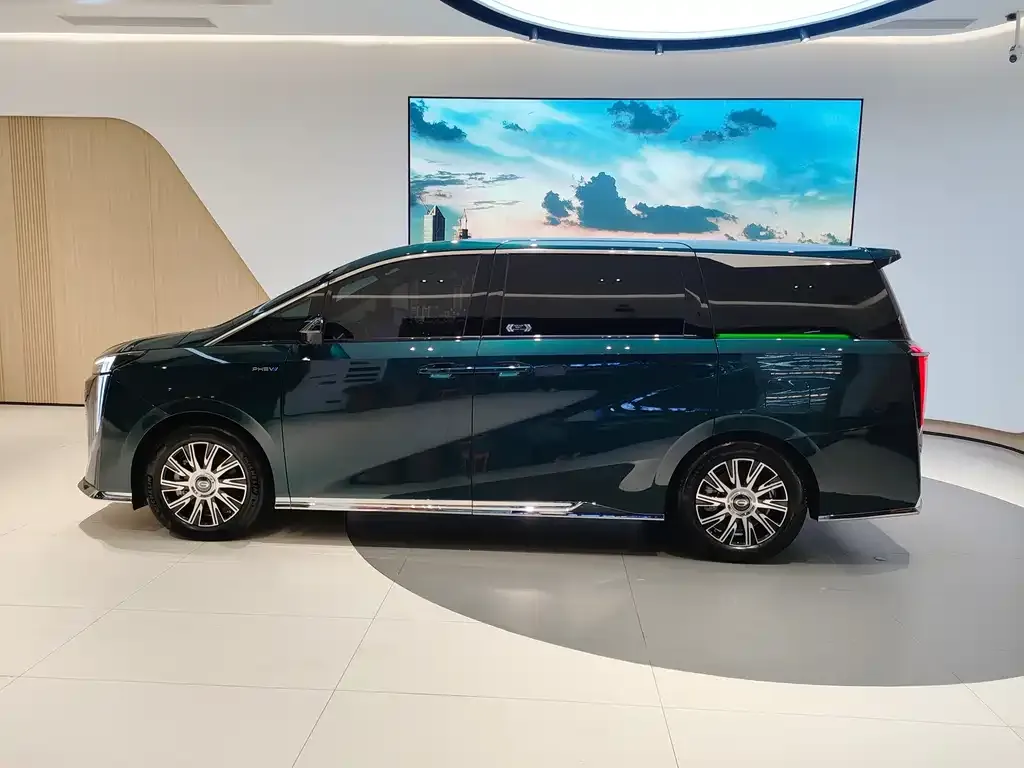 GAC Motor Trumpchi E9 — фото 2