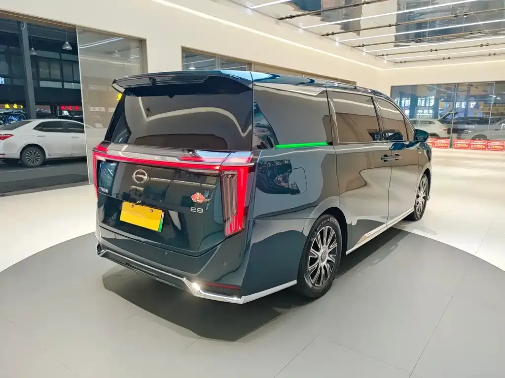 GAC Motor Trumpchi E9 — фото 9