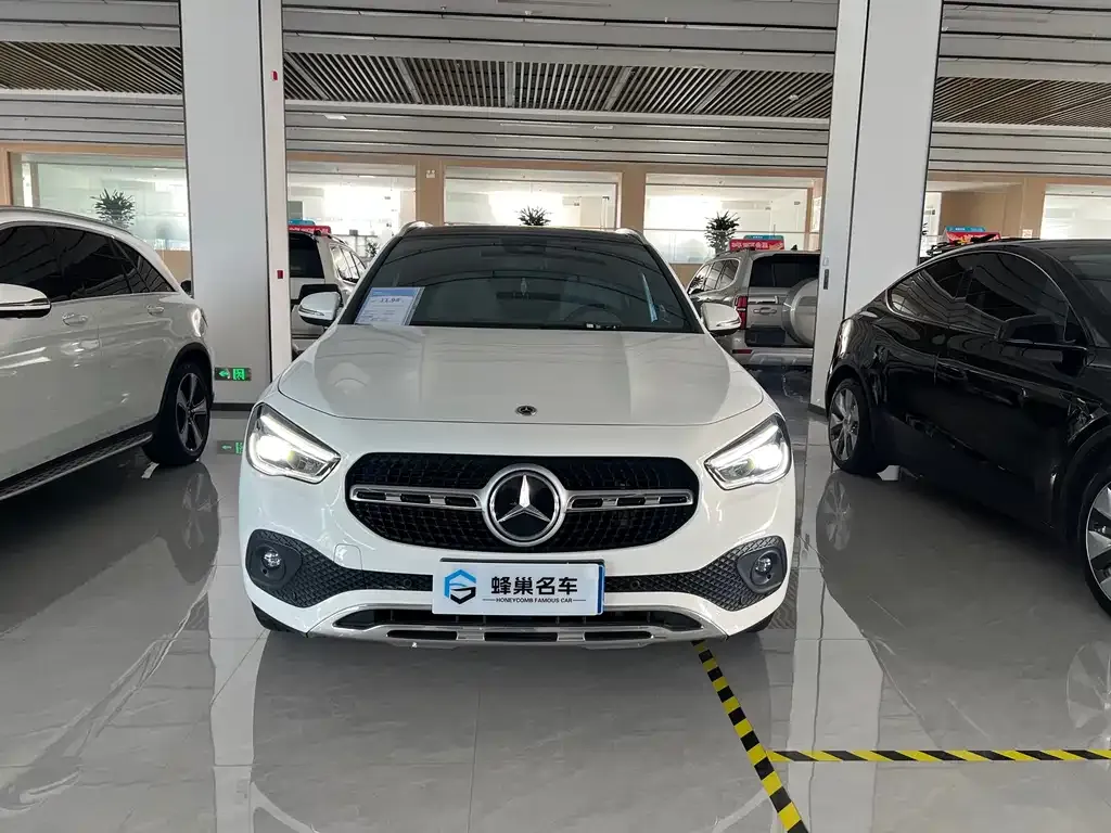Mercedes-Benz GLA — фото 6