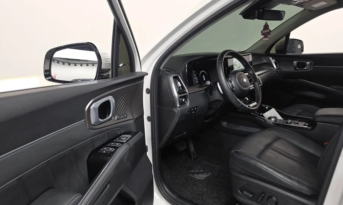 Kia Sorento — фото 6