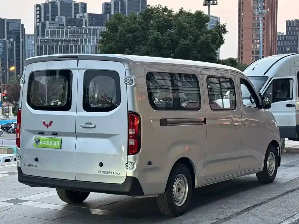 Wuling Yangguang Pro — фото 5